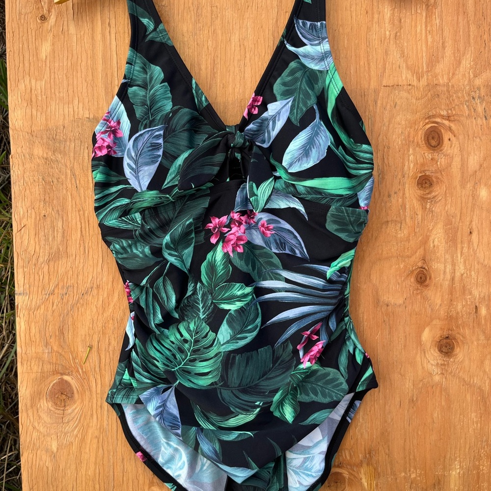 Summer sale🔥🔥Kona Sol Black and Green One Piece Swimsuit V-Neck Tropical Print